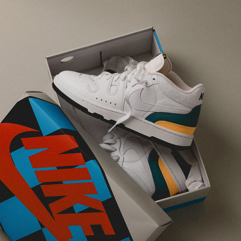 Кроссовки attack *year of the snake* Nike, белый
Кроссовки attack *year of the snake* Nike, белый