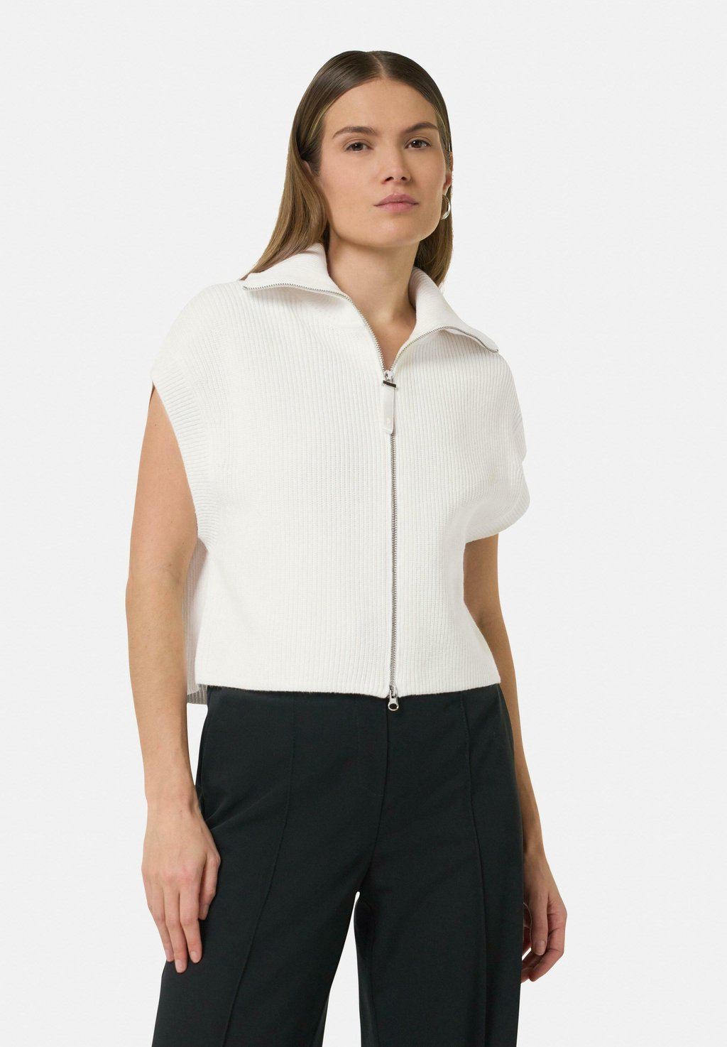 Кардиган MIT ZWEI WEGE REISSVERSCHLUSS comma casual identity, белый
Кардиган MIT ZWEI WEGE REISSVERSCHLUSS comma casual identity, белый