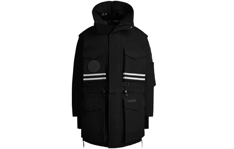 Мужской пуховик Canada Goose, черный
Мужской пуховик Canada Goose, черный