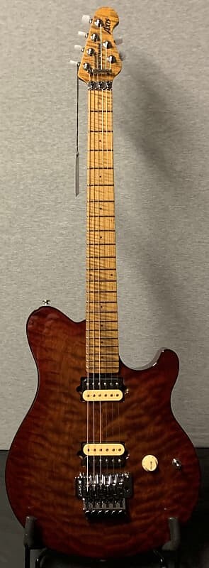 Электрогитара Ernie Ball Music Man Axis with Hard Shell Case
Электрогитара Ernie Ball Music Man Axis with Hard Shell Case