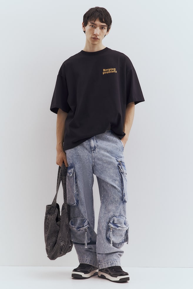 Футболка с принтом свободного кроя H&M, мультиколор
Футболка с принтом свободного кроя H&M, мультиколор