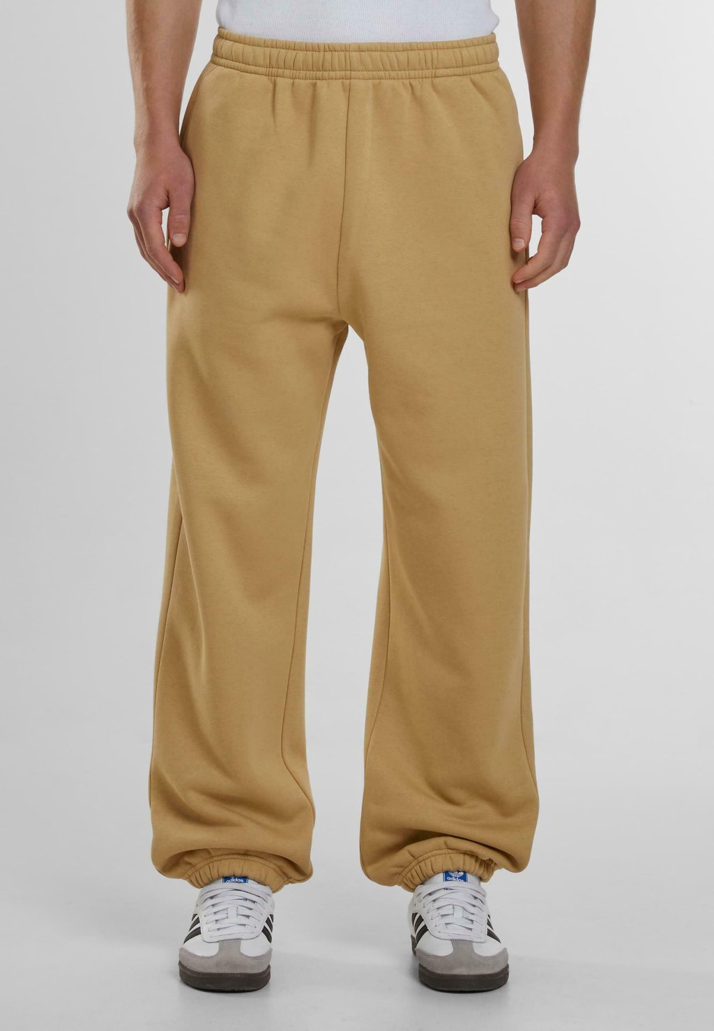 Спортивные брюки FLUFFY Urban Classics, бежевый
Спортивные брюки FLUFFY Urban Classics, бежевый