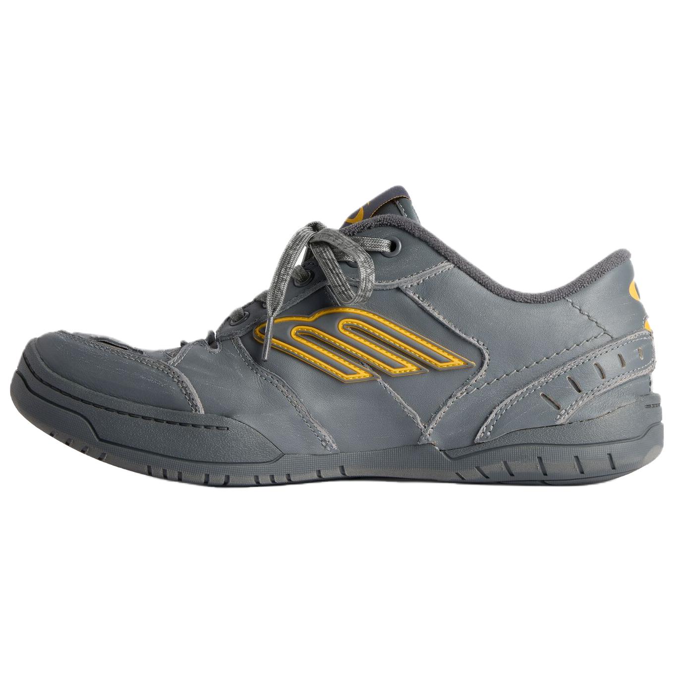 25. Коллекция фестиваля Qixi. Низкие повседневные туфли Hamptons, состаренные, серые Balenciaga
25. Коллекция фестиваля Qixi. Низкие повседневные туфли Hamptons, состаренные, серые Balenciaga