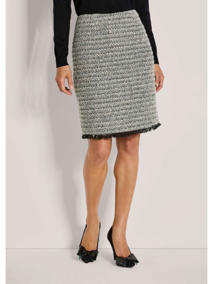 MADELEINE Элегантная юбка-карандаш в парижском стиле, графитового, кремового и многоцветного оттенков
MADELEINE Элегантная юбка-карандаш в парижском стиле, графитового, кремового и многоцветного оттенков