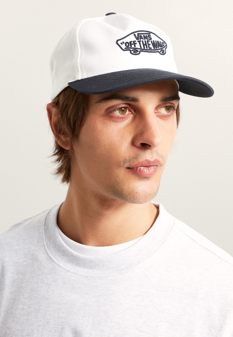 Бейсболка Vans Cap, Dark Blue
Бейсболка Vans Cap, Dark Blue