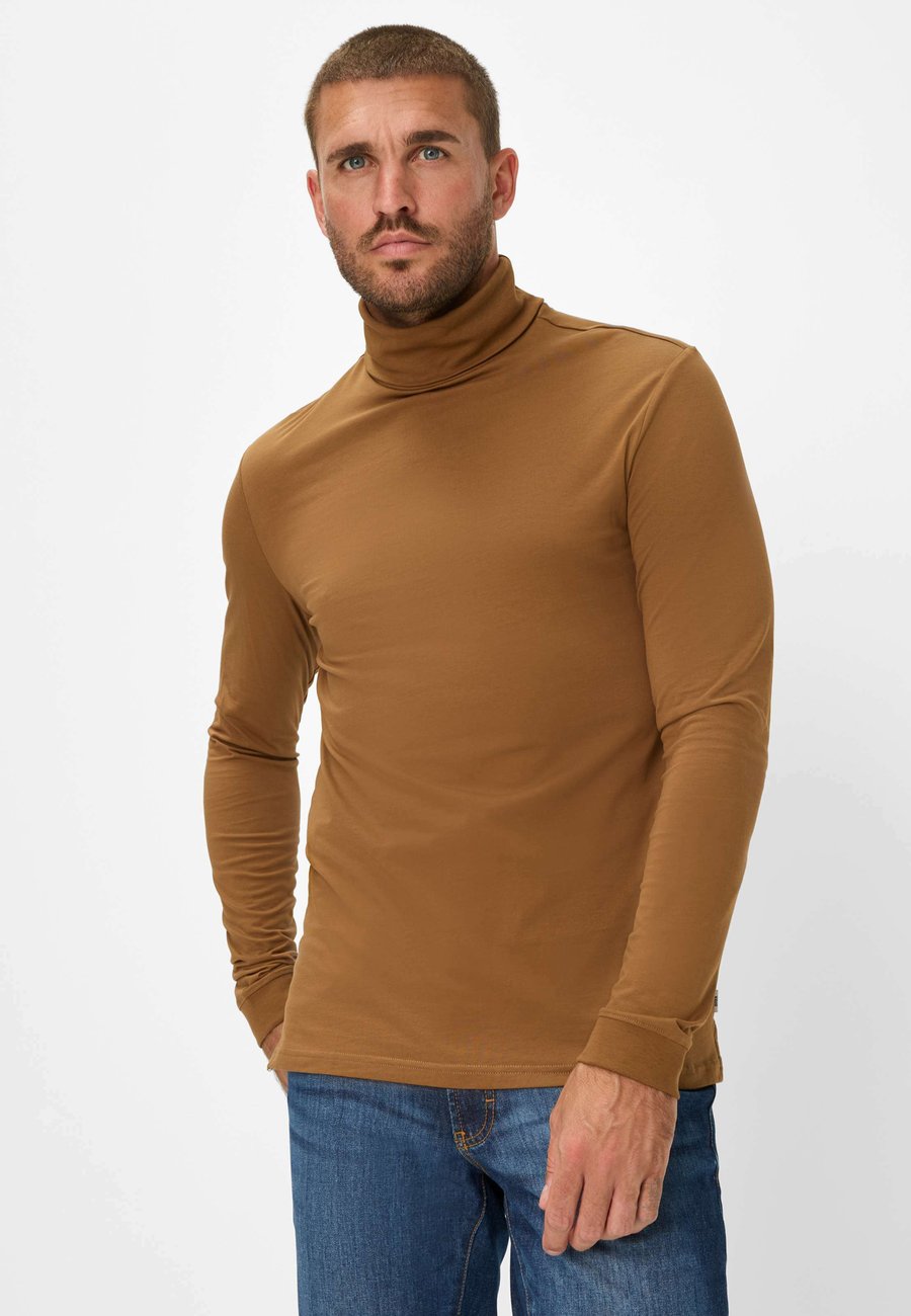 Топ BRAX STYLE BENNO, Toffee/Brown
Топ BRAX STYLE BENNO, Toffee/Brown