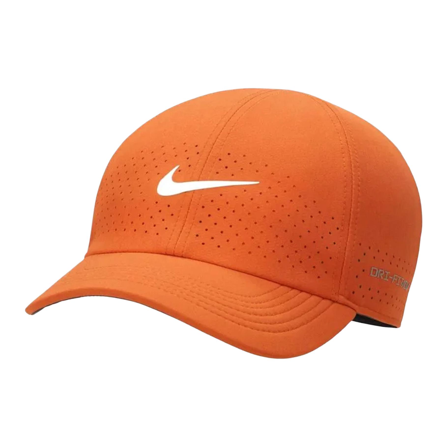 Nike Бейсболка Unisex Safety Orange/White
Nike Бейсболка Unisex Safety Orange/White