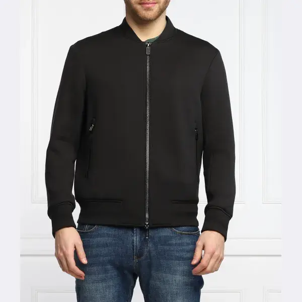 Бомбер стандартного кроя Emporio Armani, черный
Бомбер стандартного кроя Emporio Armani, черный