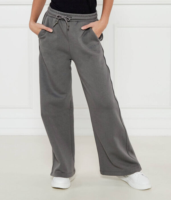 Спортивные штаны женские Patrizia Pepe свободного кроя, серый
Спортивные штаны женские Patrizia Pepe свободного кроя, серый