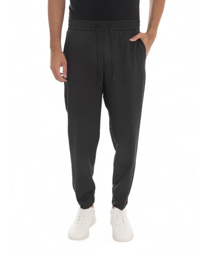 Спортивные брюки из технологичной ткани с карманами на молнии. Hugo, черный
Спортивные брюки из технологичной ткани с карманами на молнии. Hugo, черный