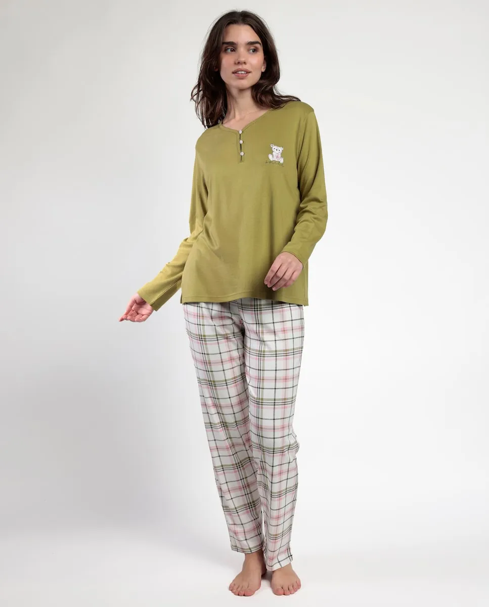 Женская пижама длинная из хлопкового трикотажа цвета хаки Admas
Женская пижама длинная из хлопкового трикотажа цвета хаки Admas