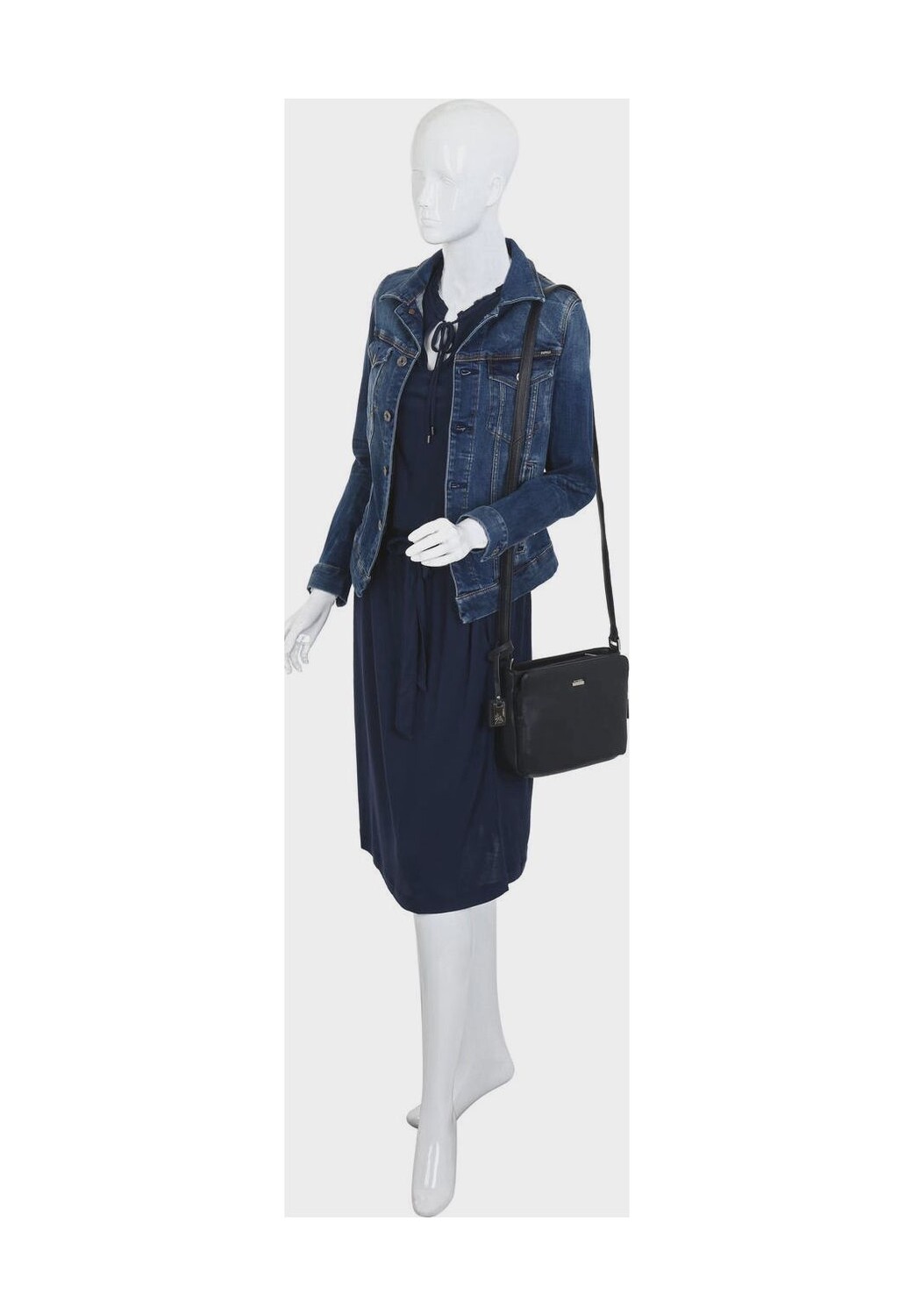 Сумка через плечо Really, яловая кожа, кулон, однотонная, женская PICARD, цвет Ozean
Сумка через плечо Really, яловая кожа, кулон, однотонная, женская PICARD, цвет Ozean