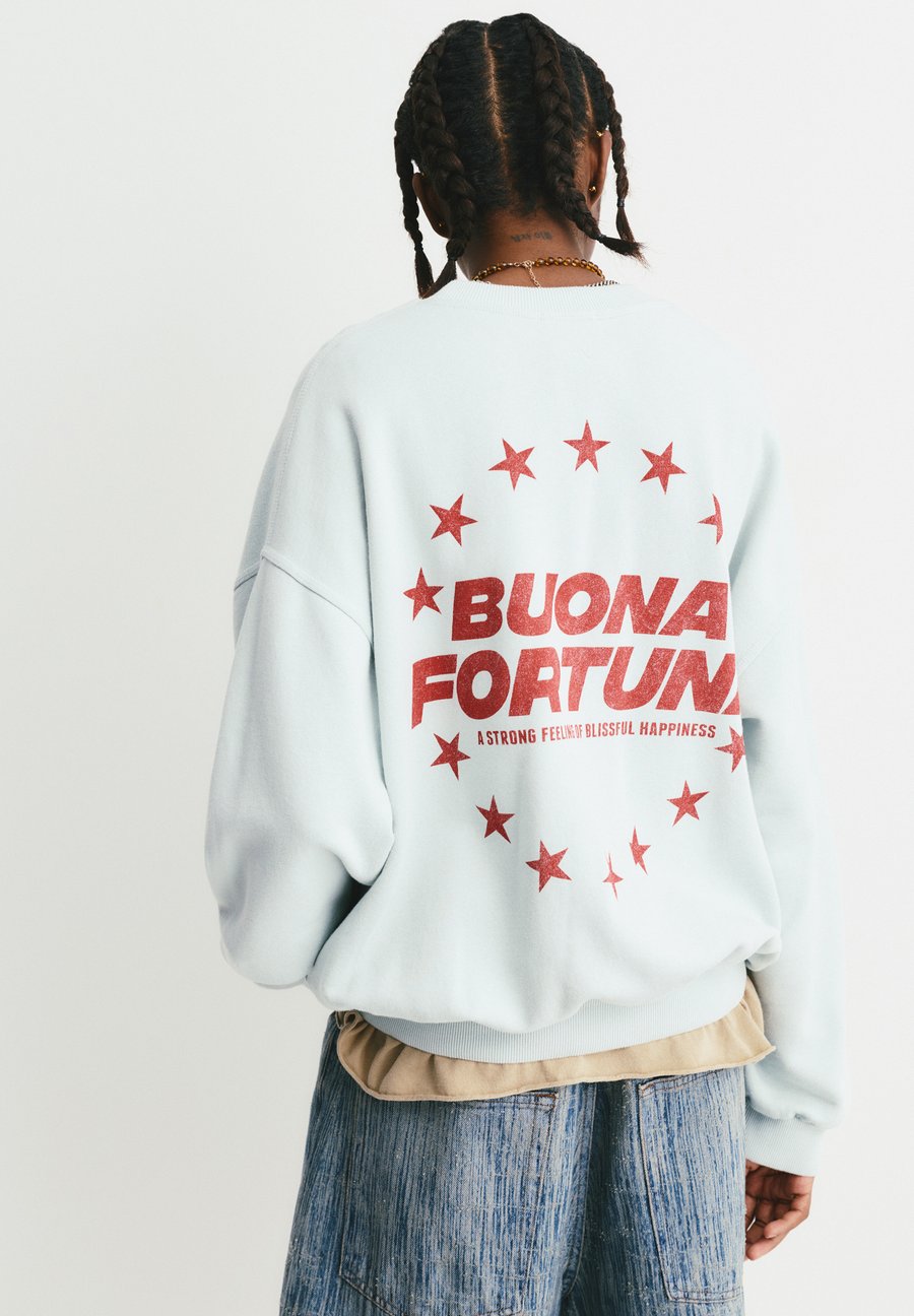 Толстовка PULL&BEAR STAR, White
Толстовка PULL&BEAR STAR, White