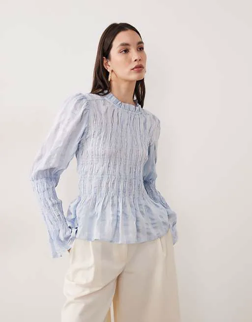 Текстурированный топ с длинными рукавами YAS пастельно-синего цвета
Текстурированный топ с длинными рукавами YAS пастельно-синего цвета