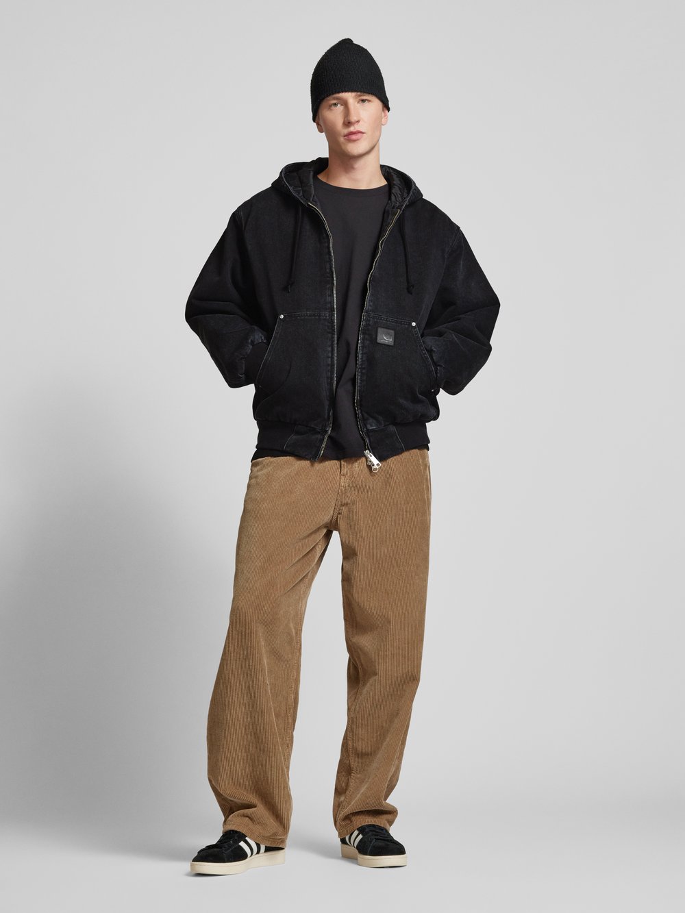 Куртка с нашивкой-лейблом модель «ACTIVE RIVET» Carhartt Work In Progress, черный
Куртка с нашивкой-лейблом модель «ACTIVE RIVET» Carhartt Work In Progress, черный