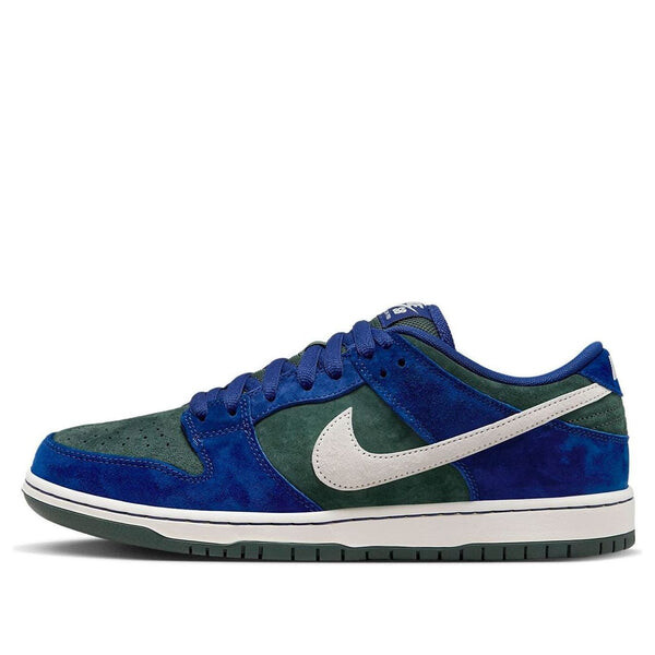 Кроссовки sb dunk low Nike, синий
Кроссовки sb dunk low Nike, синий