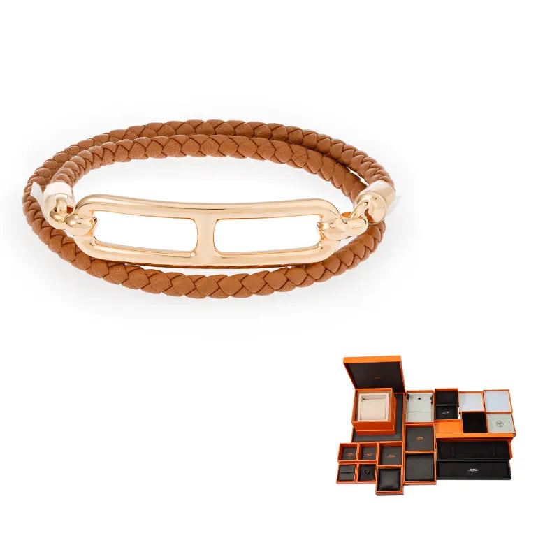 Элегантный кожаный браслет Roulis HERMES
Элегантный кожаный браслет Roulis HERMES