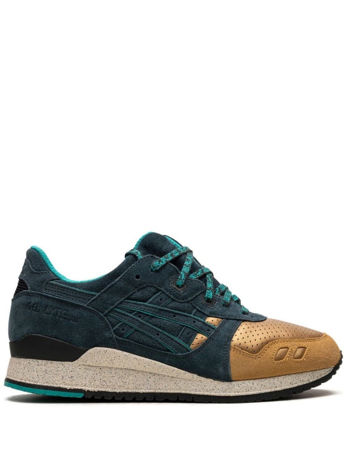 Кроссовки Gel-Lyte 3 Three Lies из коллаборации с Concepts ASICS, синий
Кроссовки Gel-Lyte 3 Three Lies из коллаборации с Concepts ASICS, синий