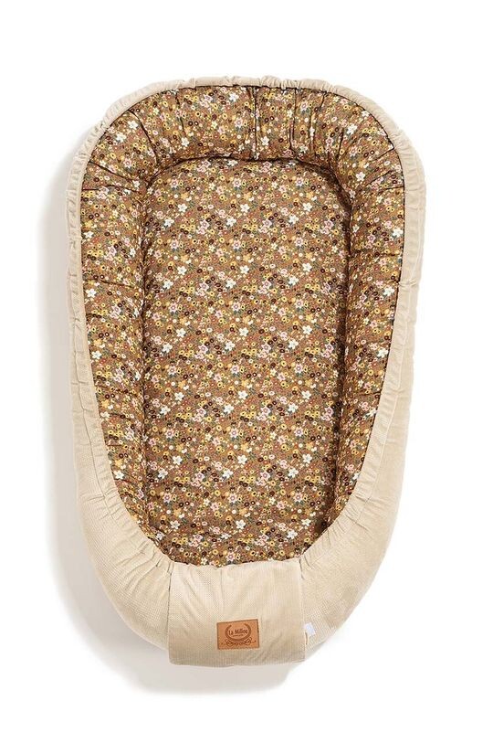 Кокон для новорожденного Best Nest Velvet Цветочные Стили La Millou, коричневый
Кокон для новорожденного Best Nest Velvet Цветочные Стили La Millou, коричневый