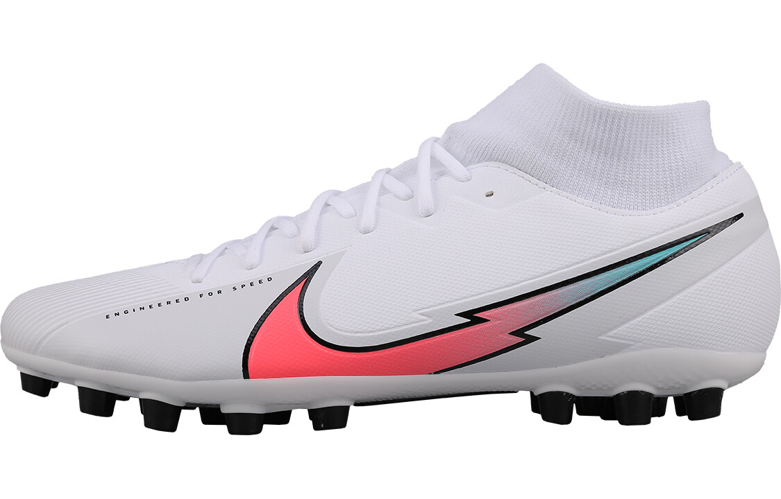 Футбольные кроссовки унисекс Nike Mercurial Superfly 7
Футбольные кроссовки унисекс Nike Mercurial Superfly 7