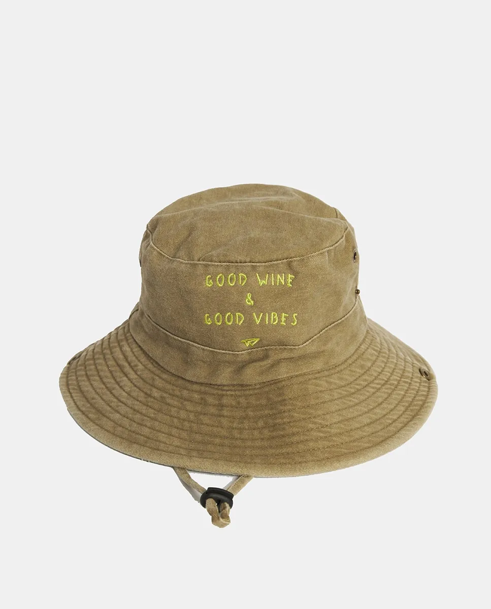 Панама с посланием Línea Daria, светло-коричневый
Панама с посланием Línea Daria, светло-коричневый