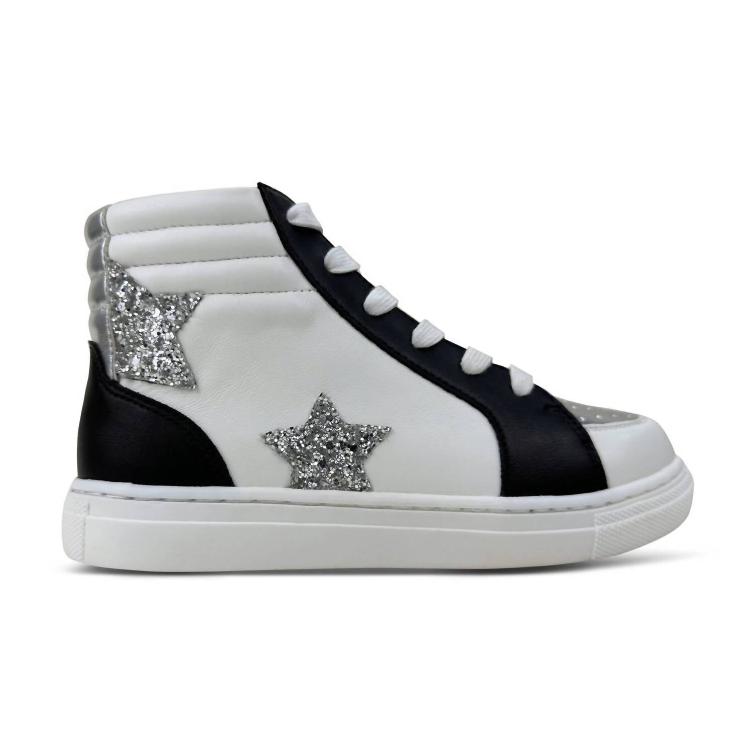 Детские кроссовки Miss Hannah в черно-белом цвете Yosi Samra
Детские кроссовки Miss Hannah в черно-белом цвете Yosi Samra