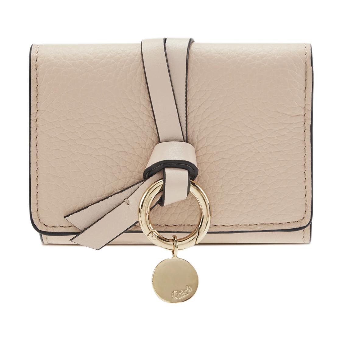 Chloé Миниатюрный женский кошелек из телячьей кожи
Chloé Миниатюрный женский кошелек из телячьей кожи