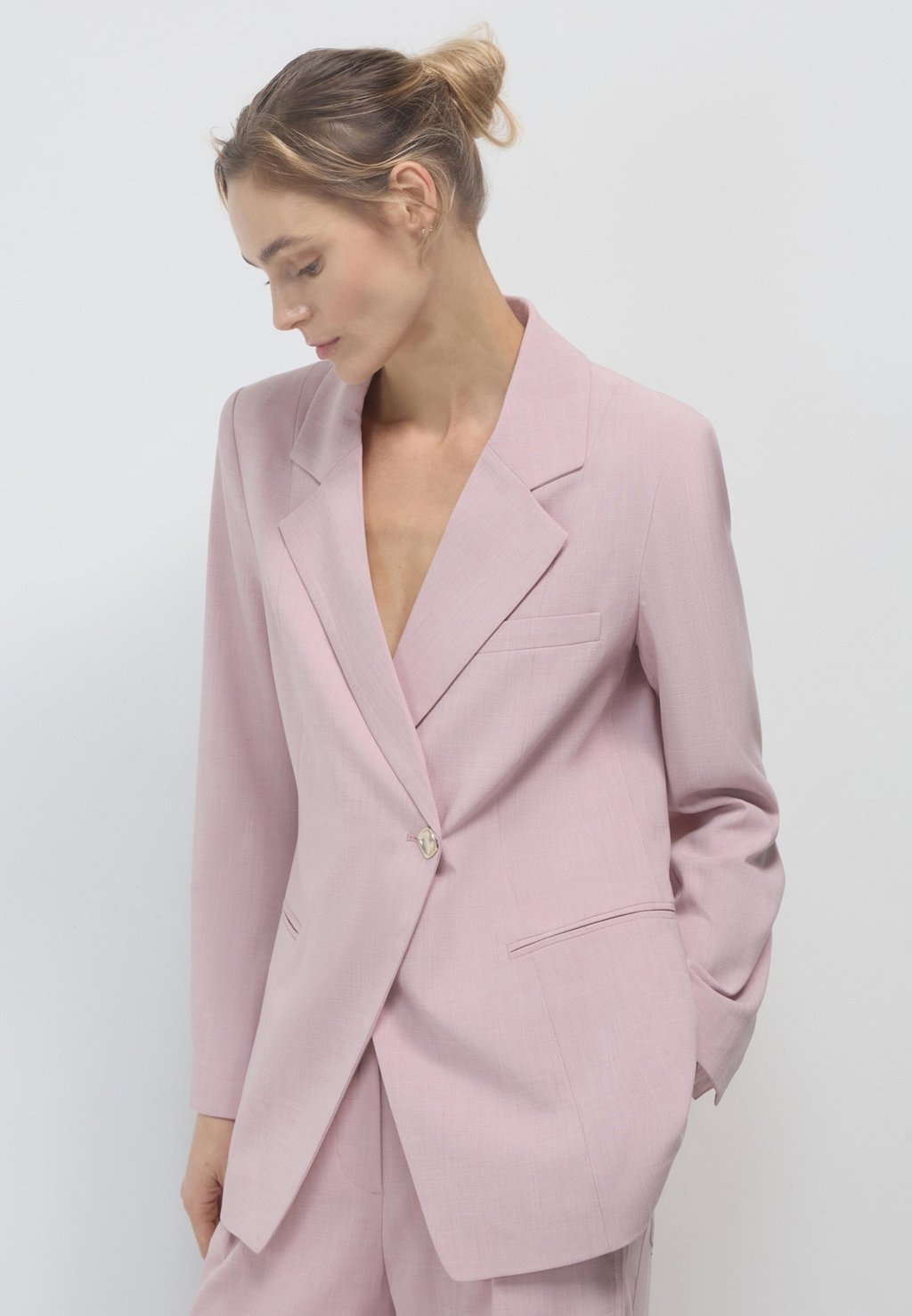 Короткое пальто Calliope, светло-розовый
Короткое пальто Calliope, светло-розовый