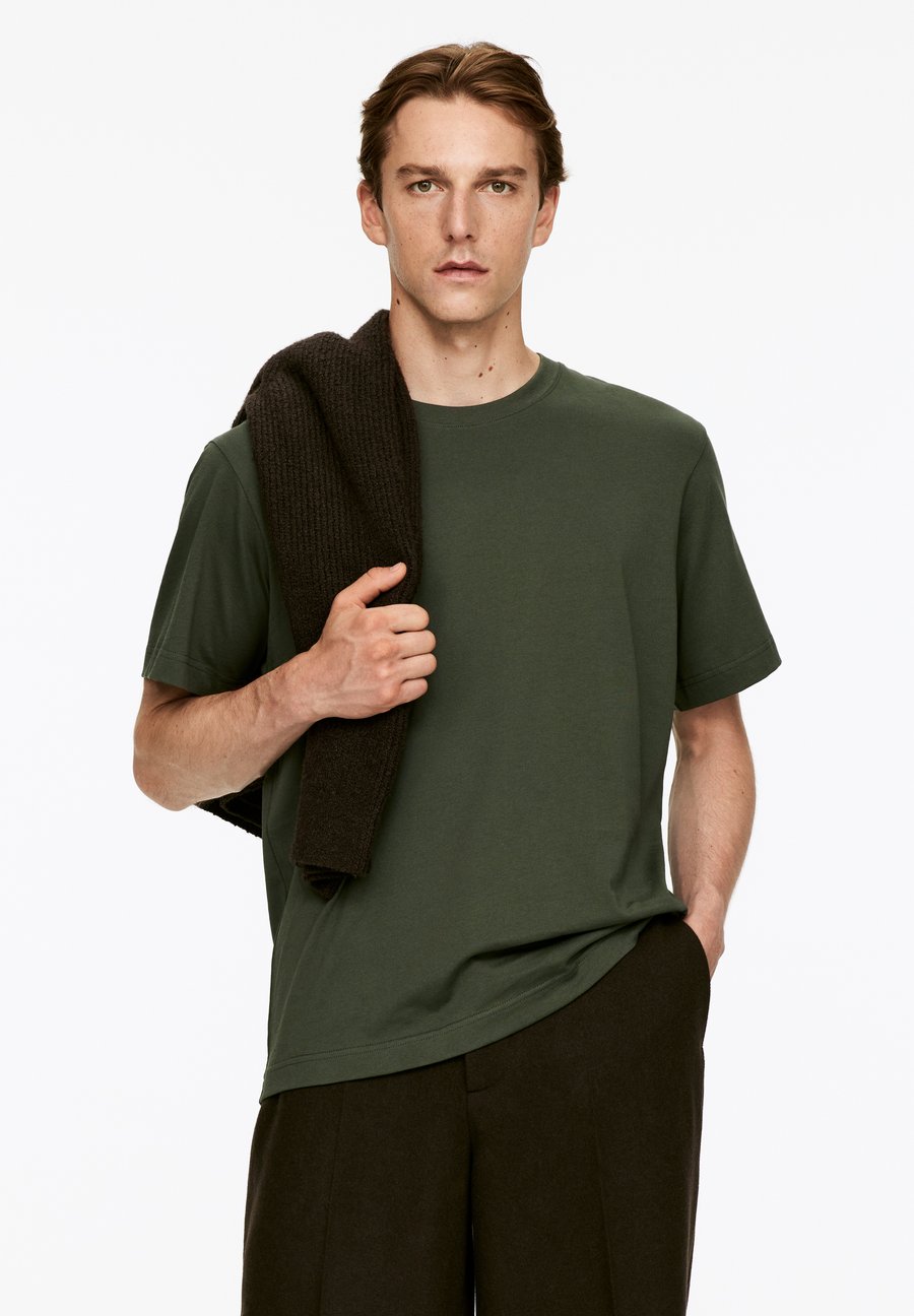 Футболка ARKET Basic T-shirt, Khaki Green/Khaki, Зеленый, Футболка ARKET Basic T-shirt, Khaki Green/Khaki
Футболка ARKET Basic T-shirt, Khaki Green/Khaki, Зеленый, Футболка ARKET Basic T-shirt, Khaki Green/Khaki