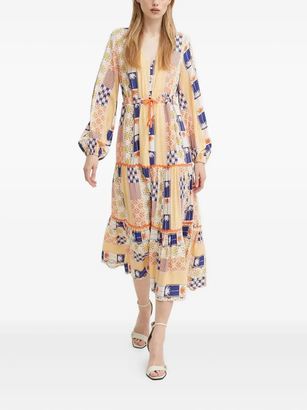 Ярусное платье миди в технике пэчворк NEVER FULLY DRESSED, нейтральный
Ярусное платье миди в технике пэчворк NEVER FULLY DRESSED, нейтральный