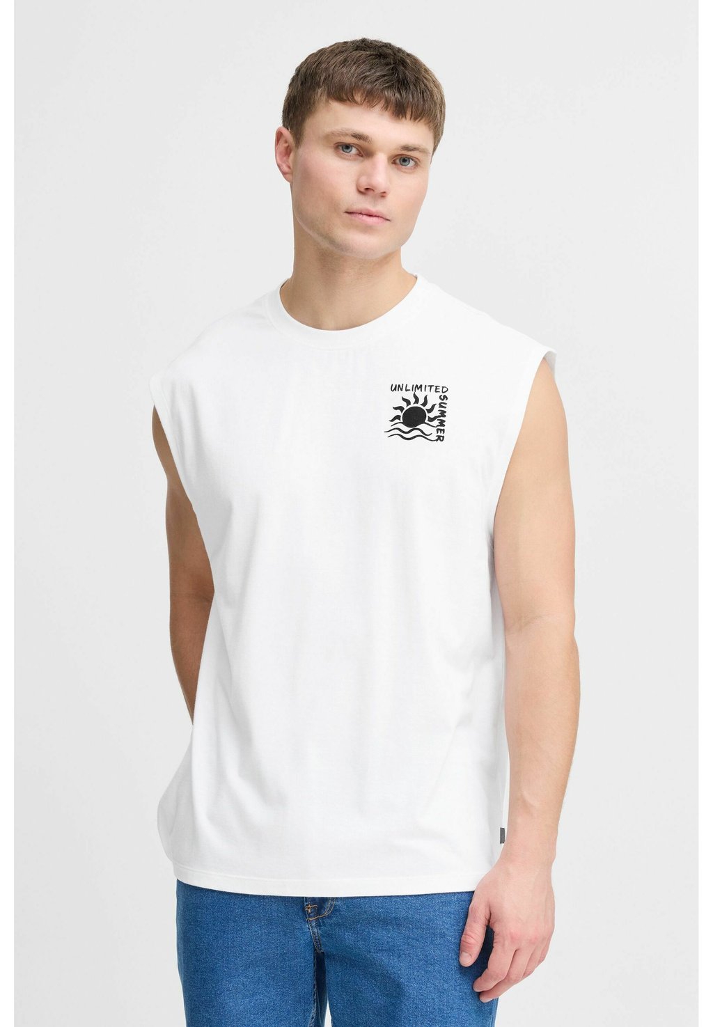 Футболка с принтом SDOLAV Solid, белый
Футболка с принтом SDOLAV Solid, белый