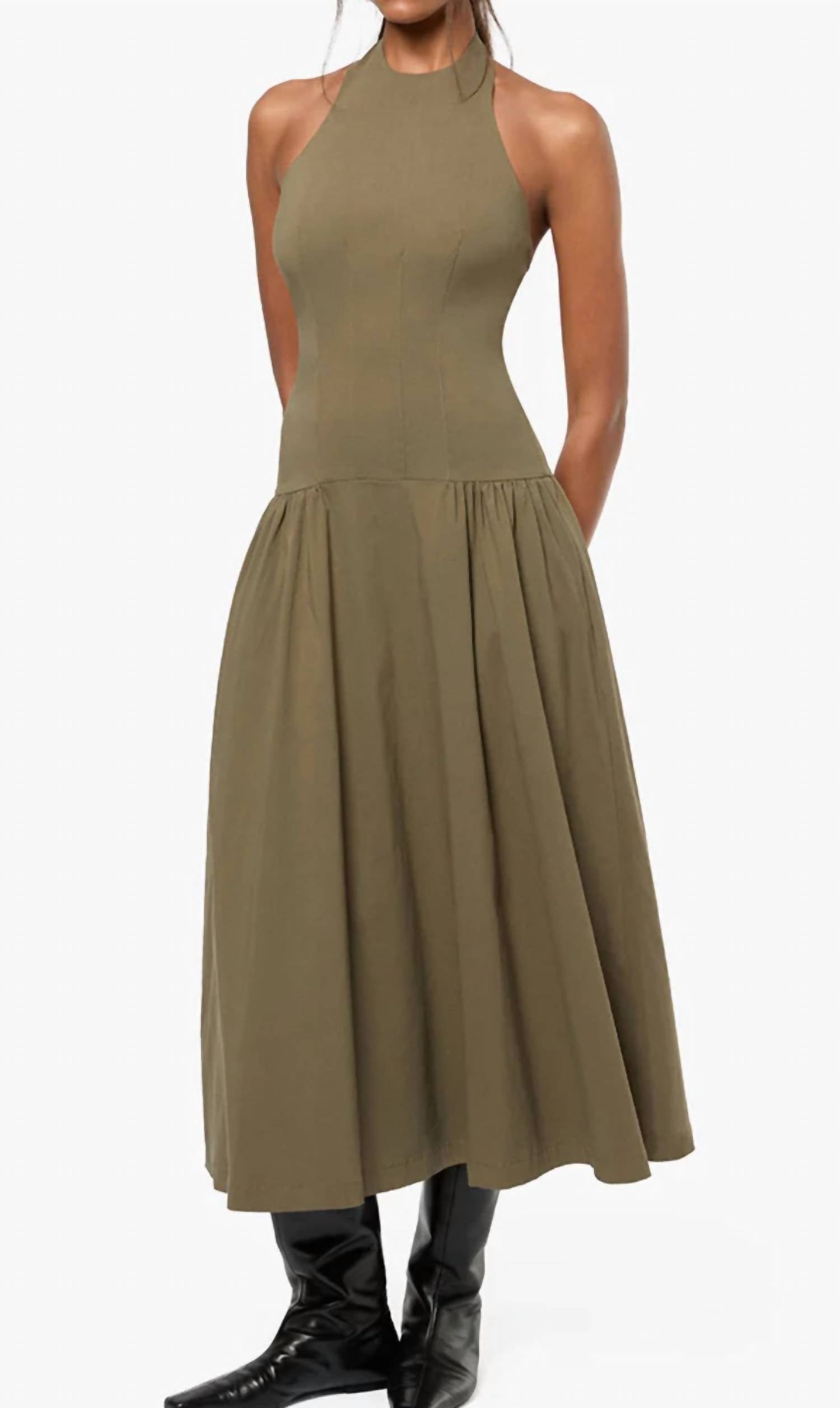 Корсетное миди-платье с бретелями в оливковом цвете WWW
Корсетное миди-платье с бретелями в оливковом цвете WWW