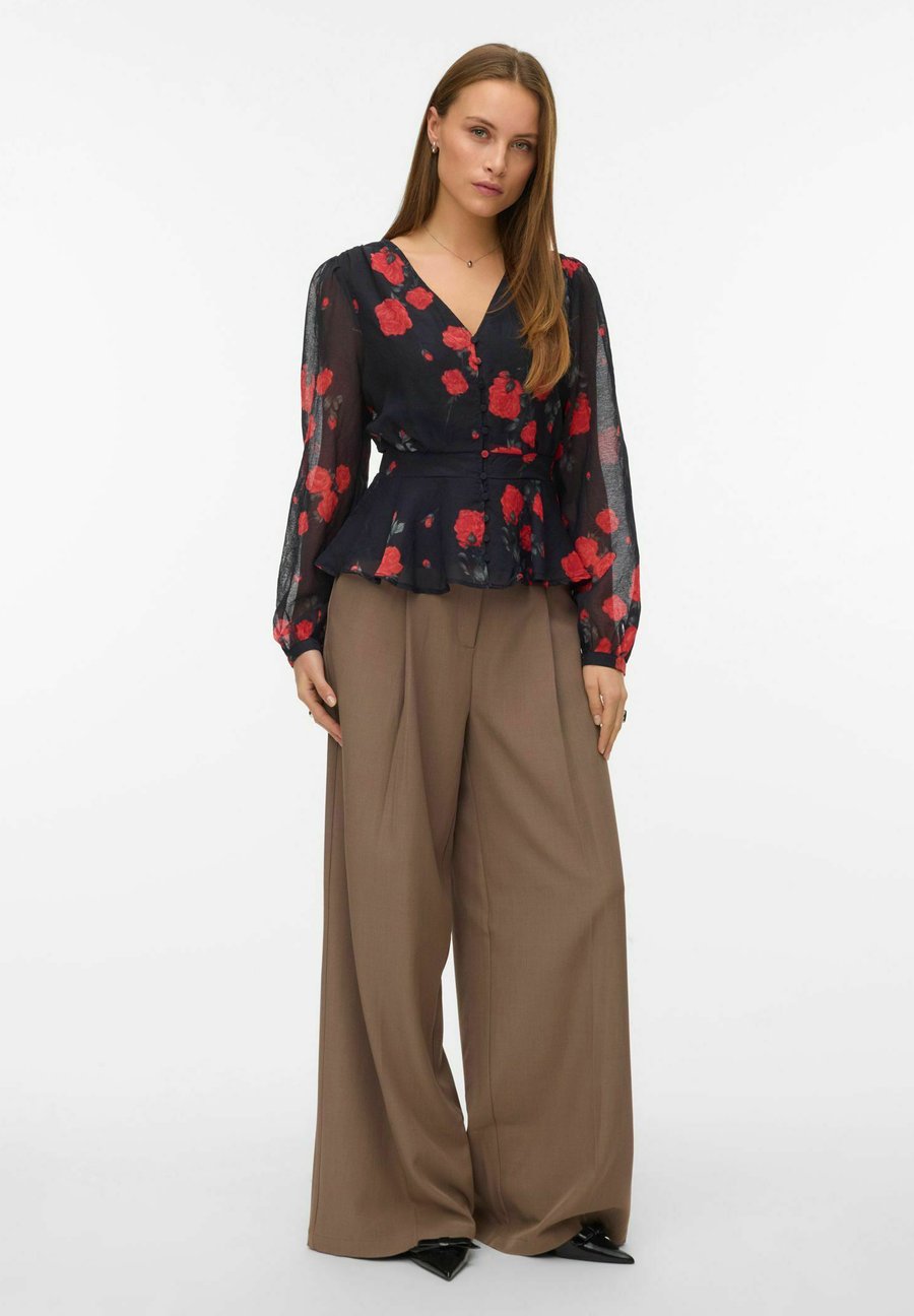 Блуза Vero Moda VMSABRINA, Black
Блуза Vero Moda VMSABRINA, Black