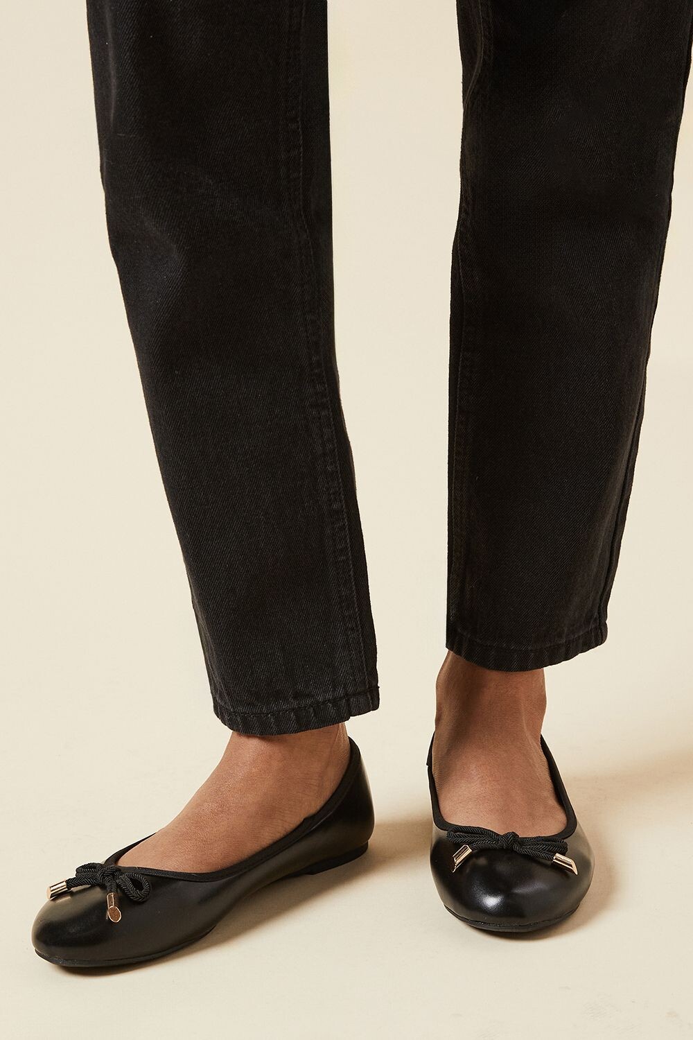 Балетки Dorothy Perkins с бантом, черный
Балетки Dorothy Perkins с бантом, черный