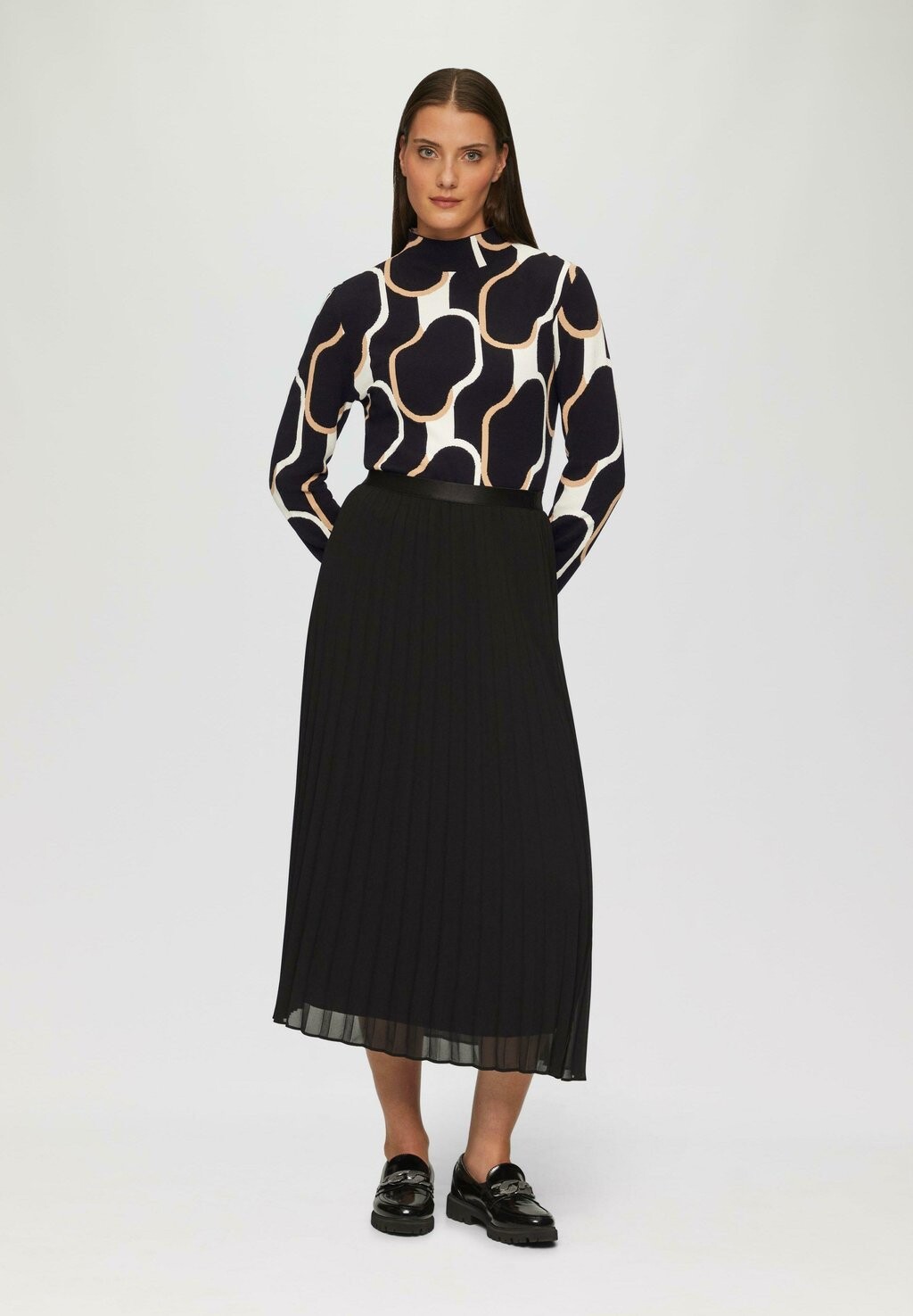 Джемпер s.Oliver BLACK LABEL, черный
Джемпер s.Oliver BLACK LABEL, черный