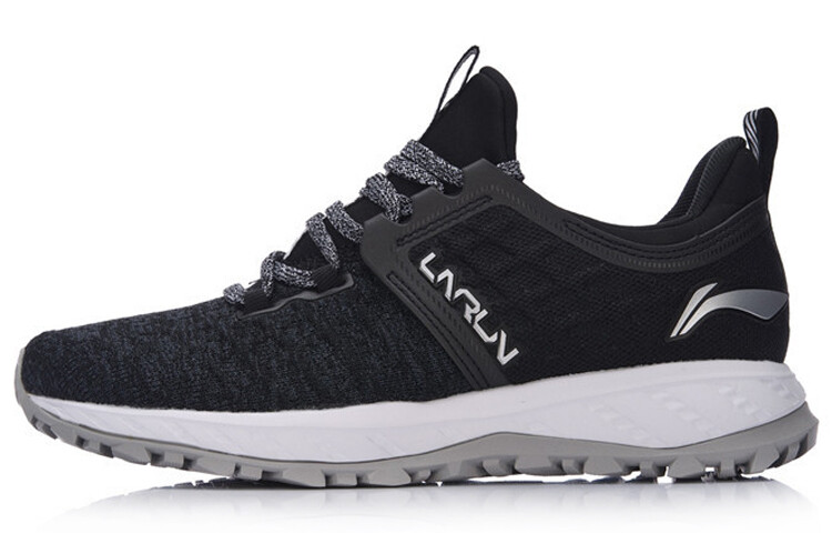 Кроссовки женские Cloud 2017 Shield с низким верхом, черные/белые Lining
Кроссовки женские Cloud 2017 Shield с низким верхом, черные/белые Lining