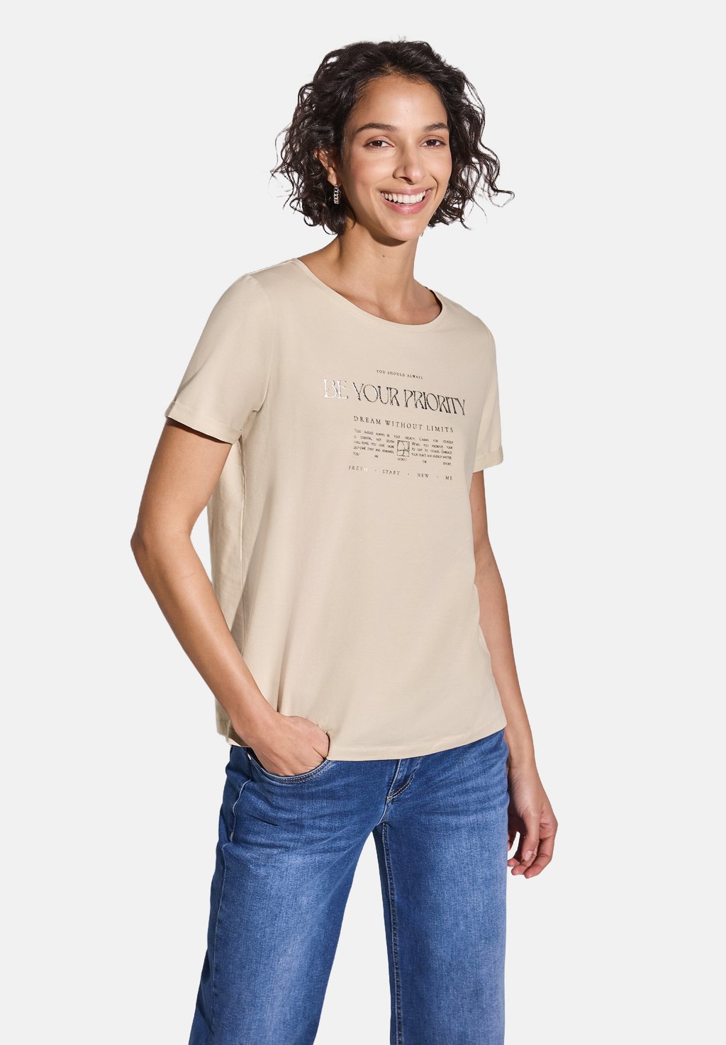 Футболка с принтом MIT FOLIEN-WORDING Street One, песочный
Футболка с принтом MIT FOLIEN-WORDING Street One, песочный