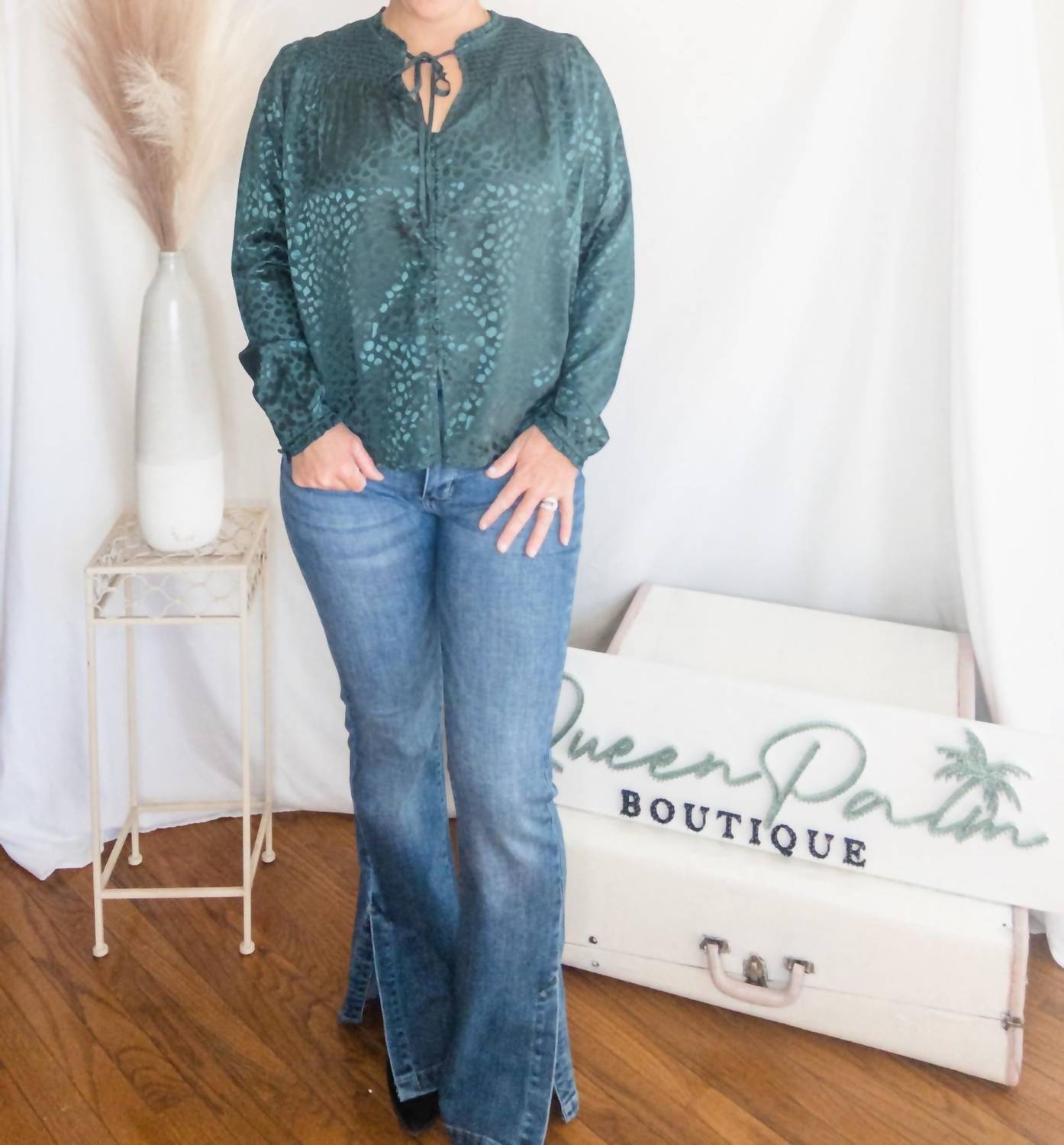 Блузка Georgia в цвете Hunter Green BILA77
Блузка Georgia в цвете Hunter Green BILA77