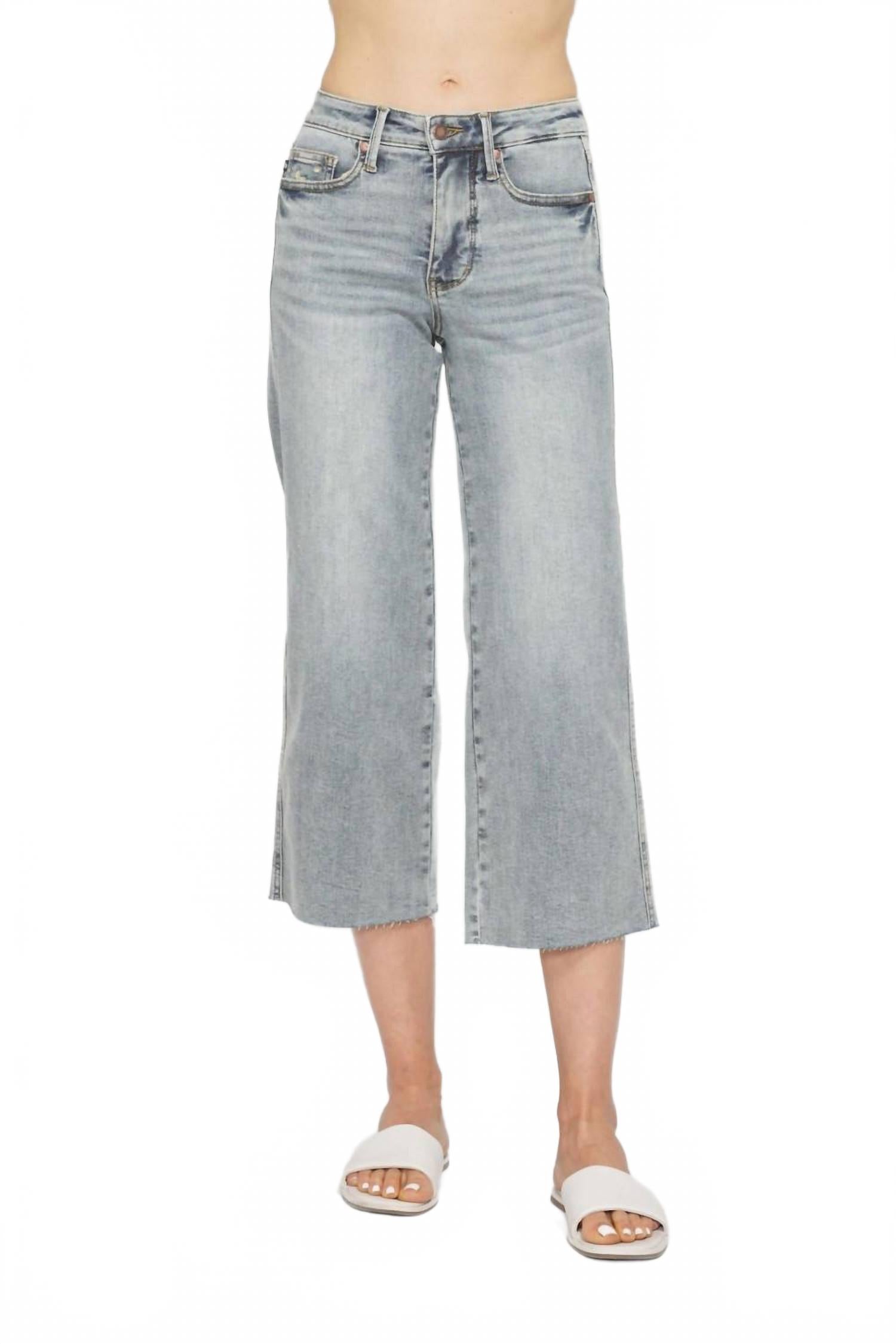 Джинсы с завышенной талией, утягивающие живот, укороченные, широкие, деним Judy Blue, Denim
Джинсы с завышенной талией, утягивающие живот, укороченные, широкие, деним Judy Blue, Denim