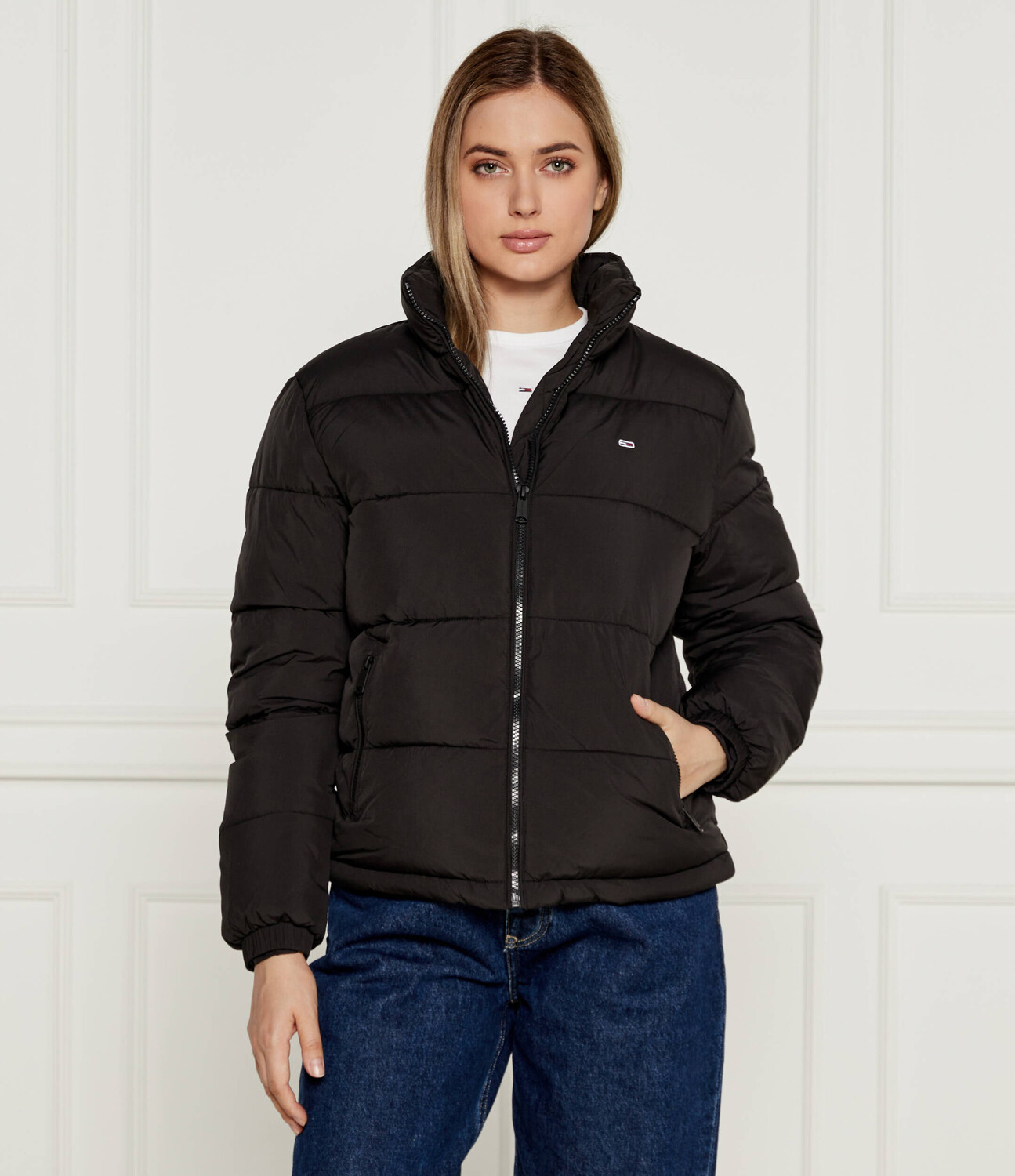 Куртка Tommy Jeans ESSENTIAL Regular Fit, черный
Куртка Tommy Jeans ESSENTIAL Regular Fit, черный