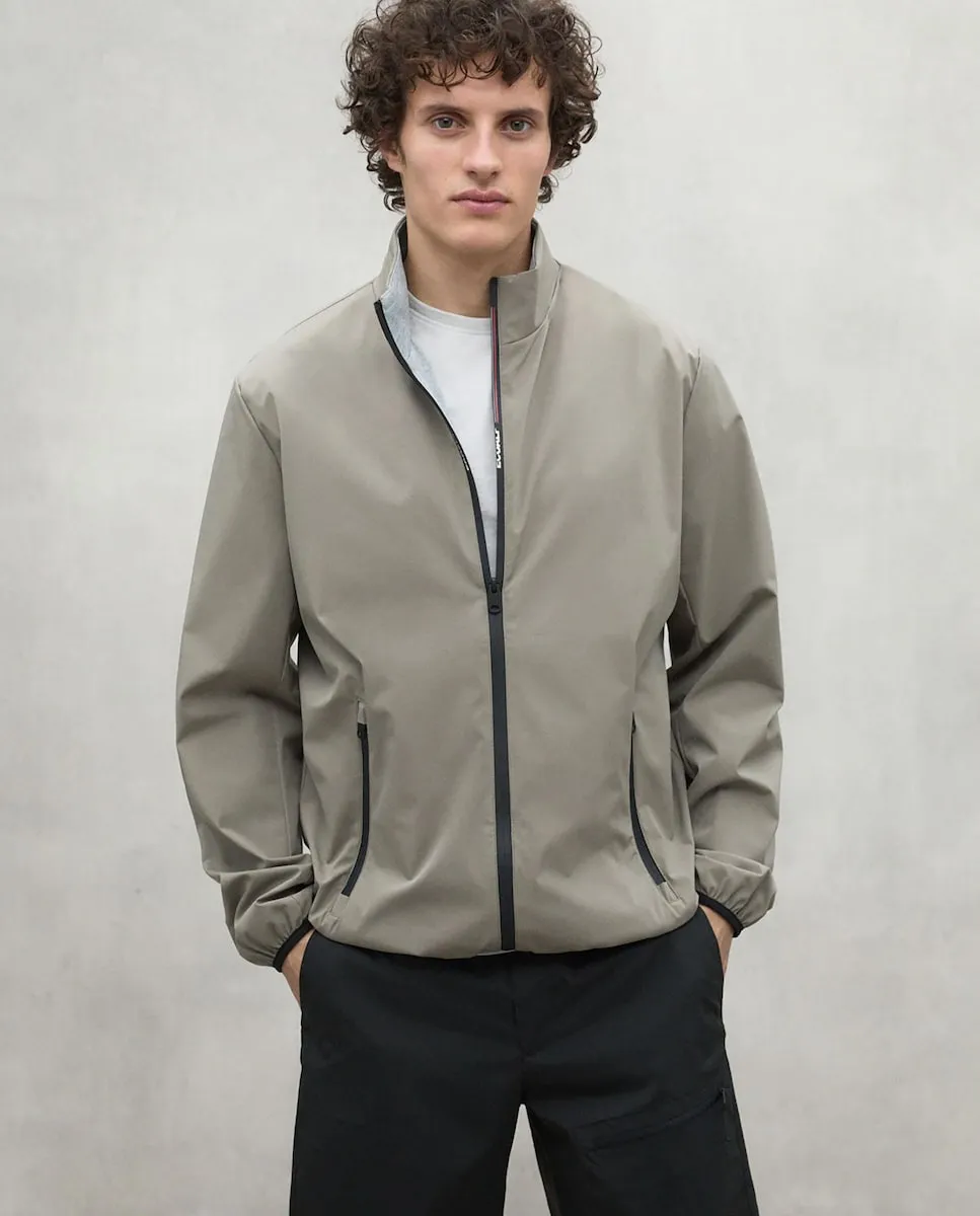 Мужская куртка с высоким воротником и застежкой-молнией Ecoalf, зеленый
Мужская куртка с высоким воротником и застежкой-молнией Ecoalf, зеленый