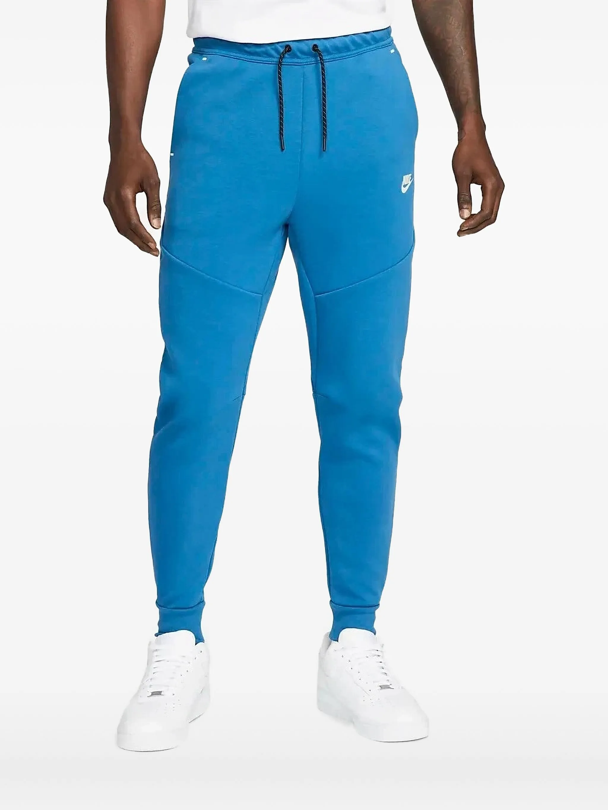 Джоггеры Tech Fleece Nike, синий
Джоггеры Tech Fleece Nike, синий