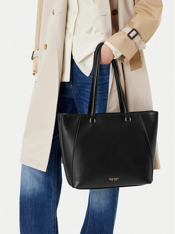 Сумка EO-WYOMING-LDA8449 Nine West, черный
Сумка EO-WYOMING-LDA8449 Nine West, черный