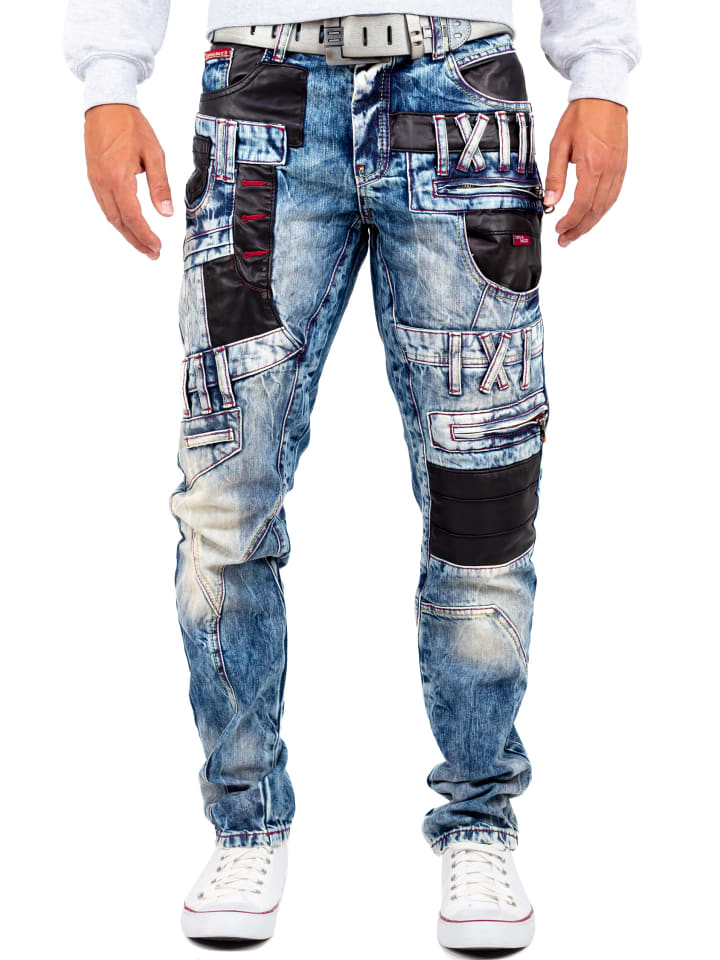 Джинсы синего цвета Cipo & Baxx
Джинсы синего цвета Cipo & Baxx