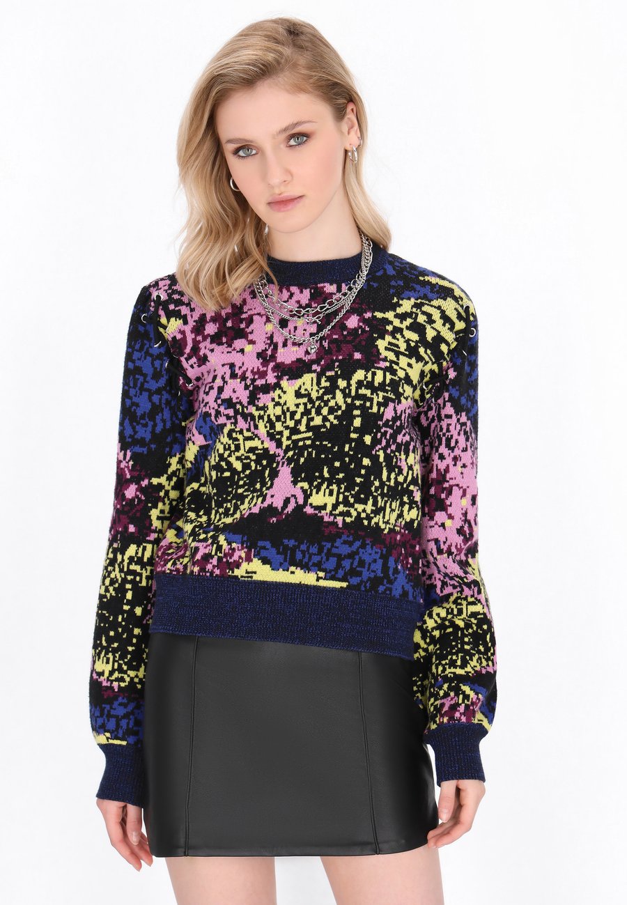 Джемпер myMo ROCKS Jumper, Black/Multicolor/Black
Джемпер myMo ROCKS Jumper, Black/Multicolor/Black