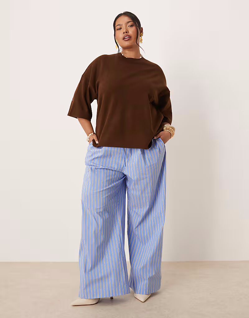 Брюки прямого кроя Nobody's Child Plus Shona в сине-белую полоску
Брюки прямого кроя Nobody's Child Plus Shona в сине-белую полоску