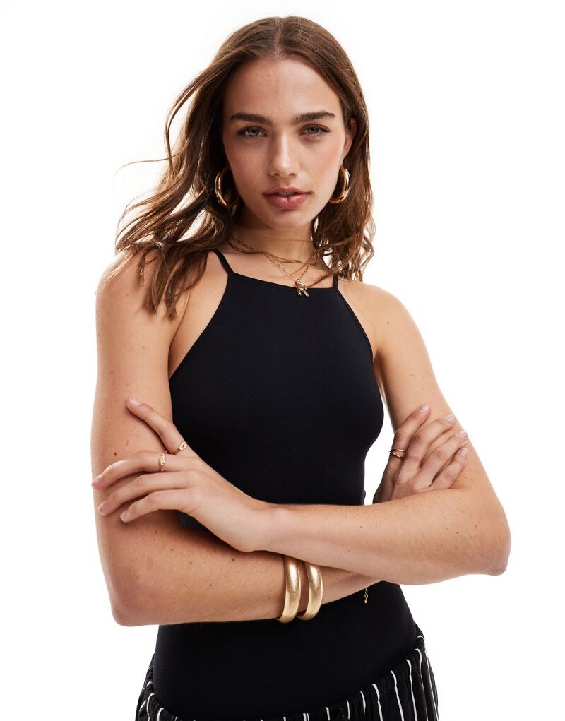 ASOS DESIGN – черное моделирующее бесшовное боди с квадратным вырезом в стиле 90-х
ASOS DESIGN – черное моделирующее бесшовное боди с квадратным вырезом в стиле 90-х