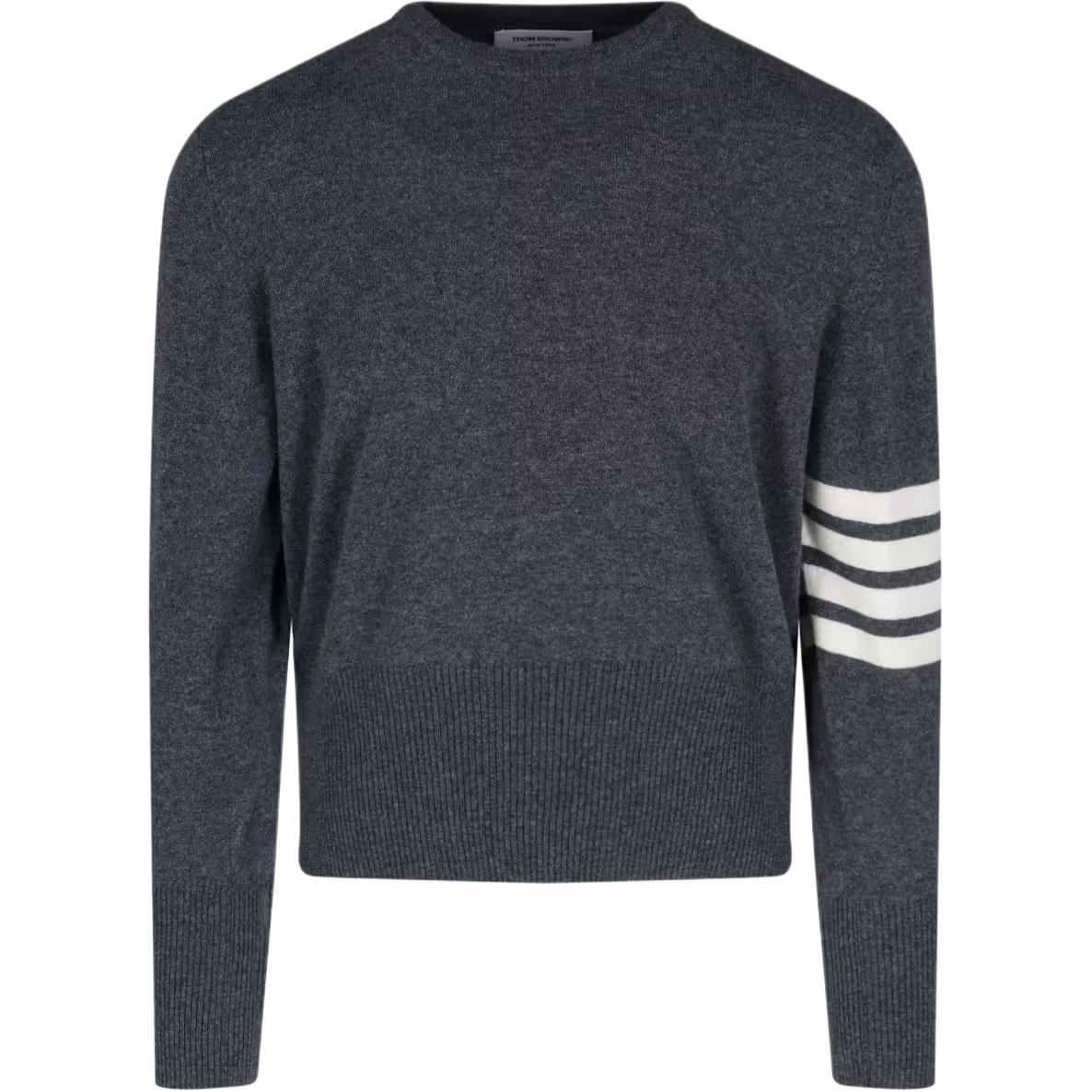 Вязаный джемпер 4 bar THOM BROWNE, темно-серый
Вязаный джемпер 4 bar THOM BROWNE, темно-серый