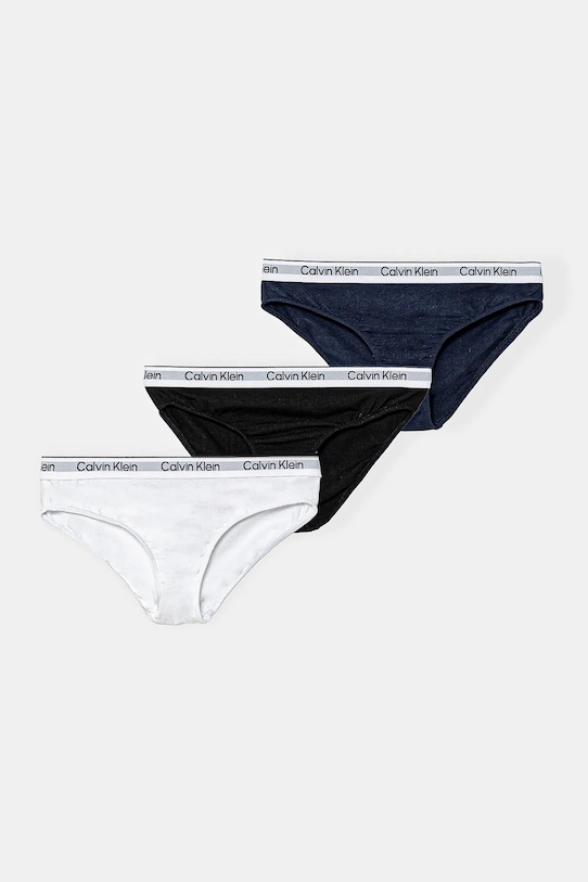 Детские трусы 3 шт. Calvin Klein Underwear, черный
Детские трусы 3 шт. Calvin Klein Underwear, черный
