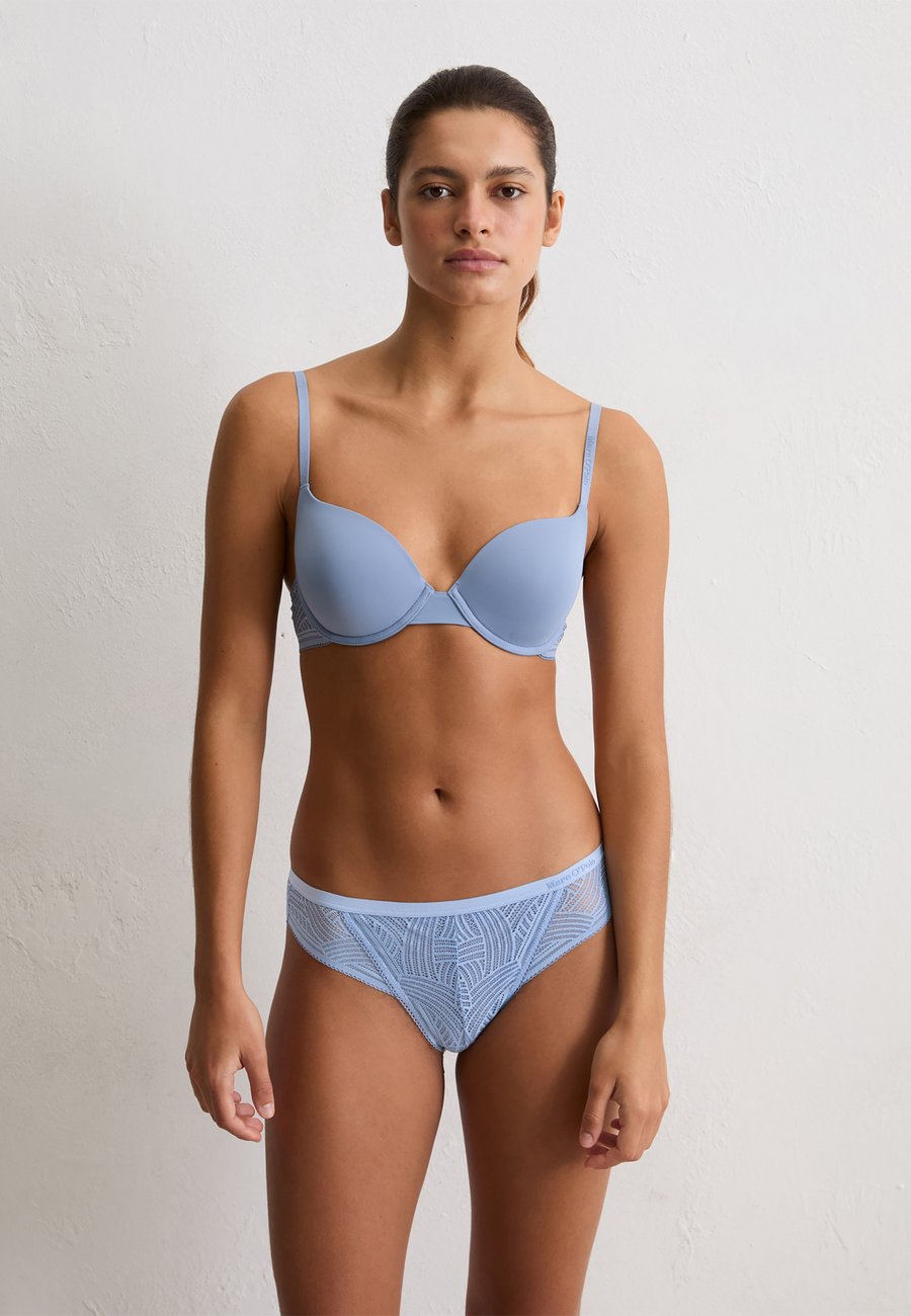Бюстгальтер Marc O'Polo Underwired bra, Country Blue/Blue
Бюстгальтер Marc O'Polo Underwired bra, Country Blue/Blue